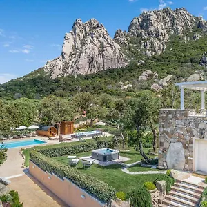 Antica Fonte Homes San Pantaleo
