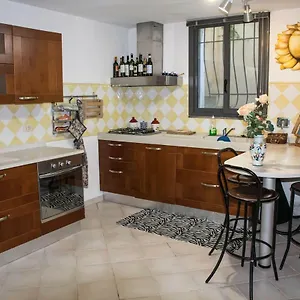 Appartamento Delizioso Monolocale Con Giardino
